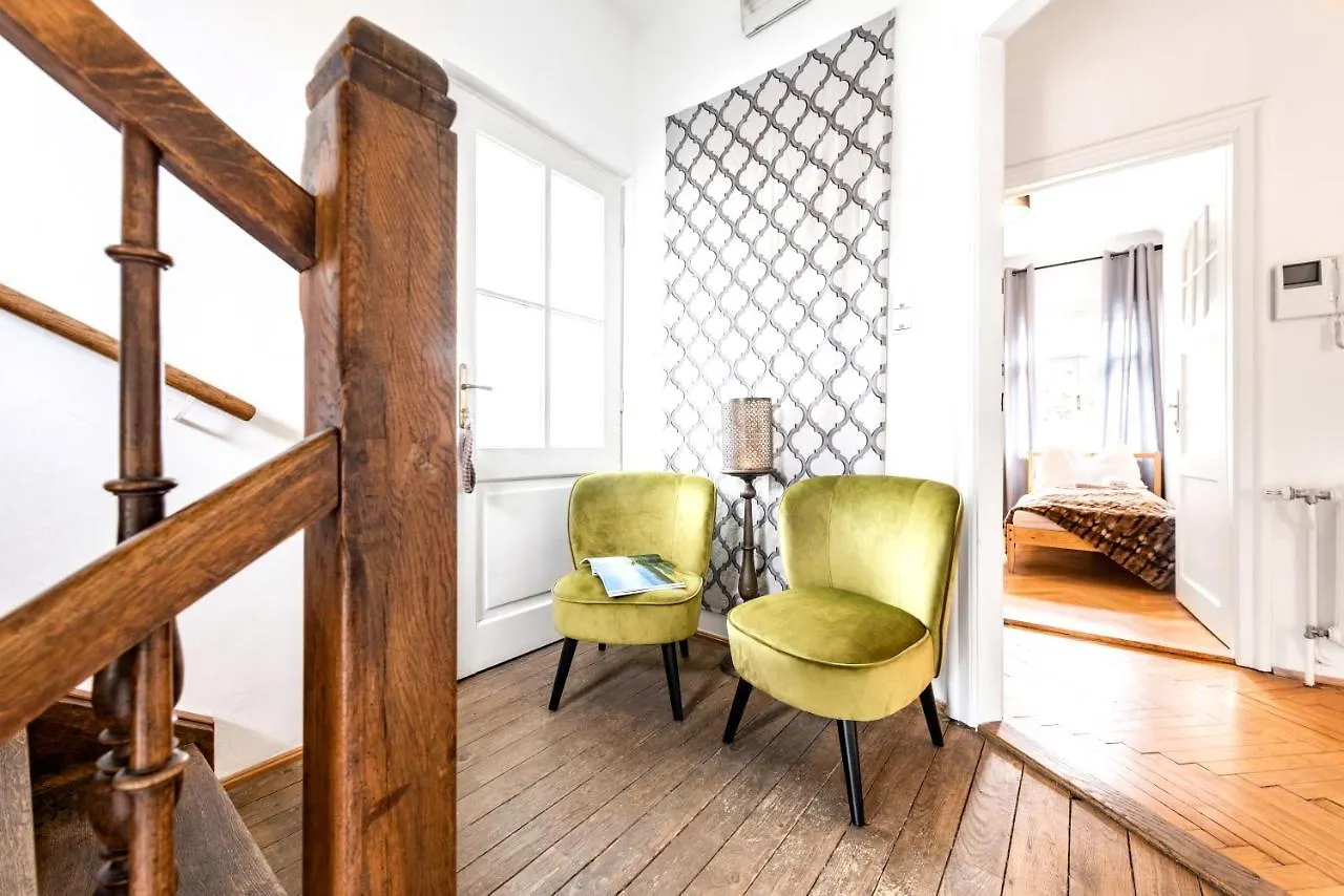 Villa Family Wellhouse Green Garden Direct In Salzburg, Sunny Big Garden, Up To 16 Pax, Bikes For Free, Bbq, Sunbeds, Parking For Free, 15 Min Sound Of Music Austria