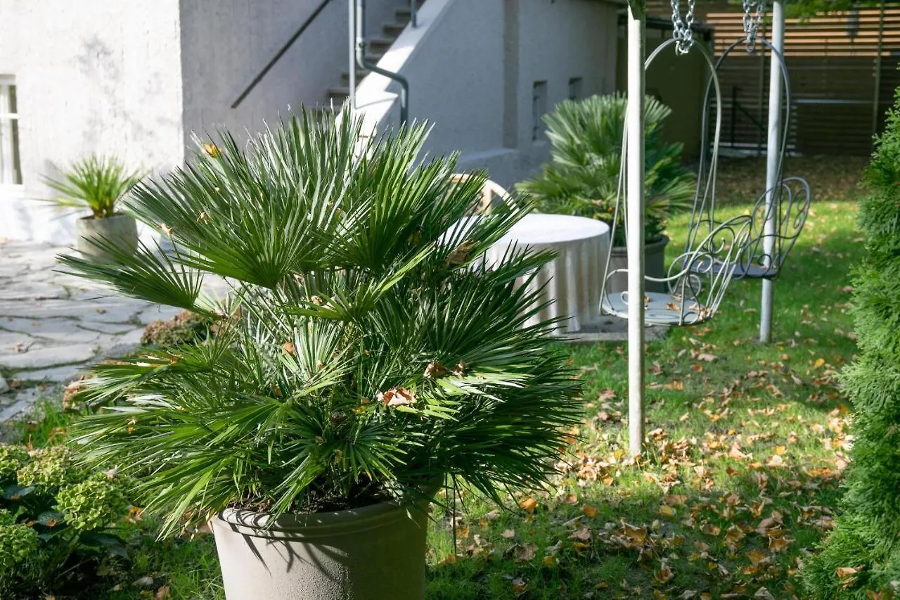 Family Wellhouse Green Garden Direct In Salzburg, Sunny Big Garden, Up To 16 Pax, Bikes For Free, Bbq, Sunbeds, Parking For Free, 15 Min Sound Of Music Oostenrijk