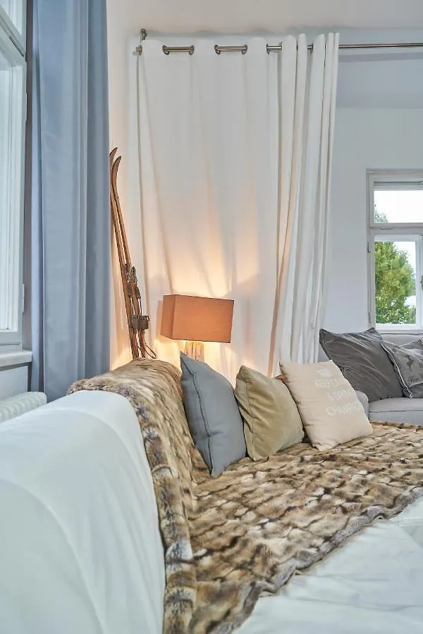 Family Wellhouse Green Garden Direct In Salzburg, Sunny Big Garden, Up To 16 Pax, Bikes For Free, Bbq, Sunbeds, Parking For Free, 15 Min Sound Of Music