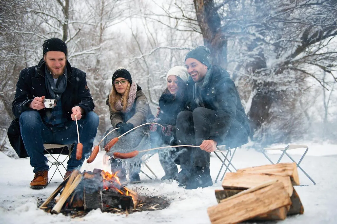 Family Wellhouse Green Garden Direct In Salzburg, Sunny Big Garden, Up To 16 Pax, Bikes For Free, Bbq, Sunbeds, Parking For Free, 15 Min Sound Of Music 0*, Salisburgo