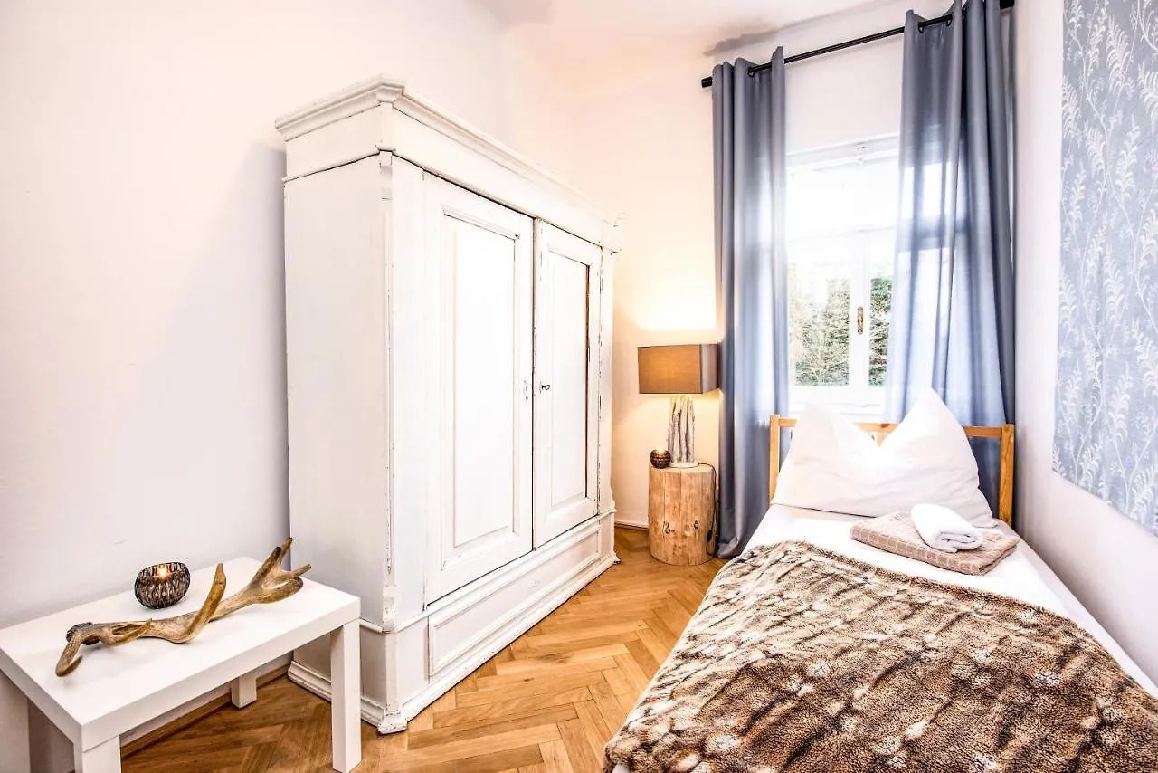 Family Wellhouse Green Garden Direct In Salzburg, Sunny Big Garden, Up To 16 Pax, Bikes For Free, Bbq, Sunbeds, Parking For Free, 15 Min Sound Of Music Austria